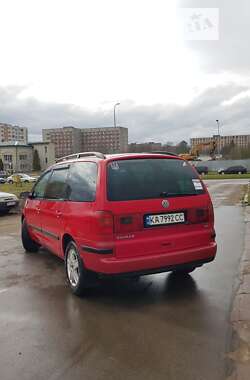 Минивэн Volkswagen Sharan 2002 в Львове