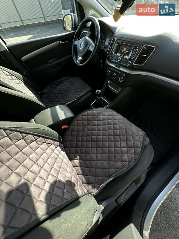 Мінівен Volkswagen Sharan 2013 в Вознесенську