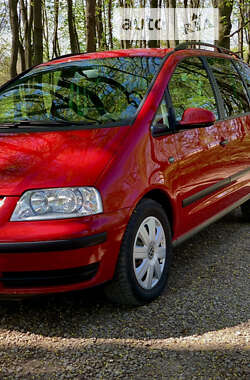 Минивэн Volkswagen Sharan 2009 в Хотине