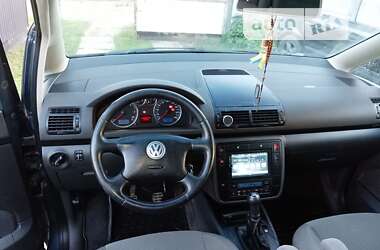 Минивэн Volkswagen Sharan 2005 в Рудки