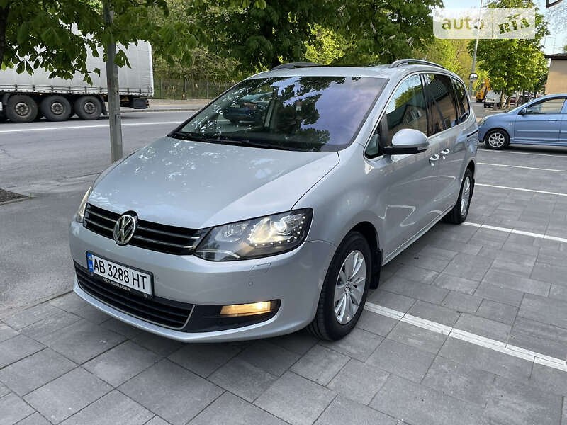Мінівен Volkswagen Sharan 2013 в Вінниці