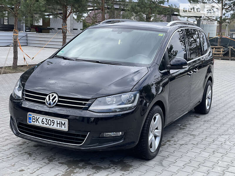 Минивэн Volkswagen Sharan 2013 в Ровно