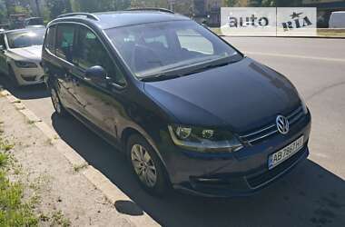 Мінівен Volkswagen Sharan 2015 в Вінниці