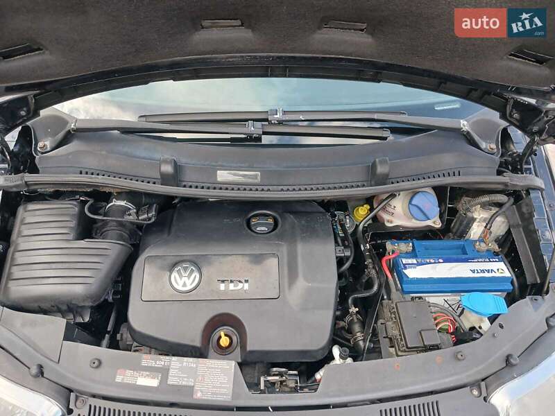 Минивэн Volkswagen Sharan 2008 в Коломые