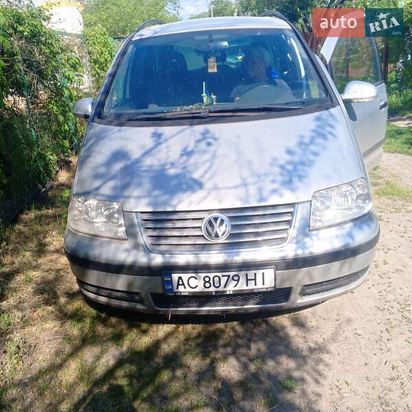 Минивэн Volkswagen Sharan 2009 в Броварах