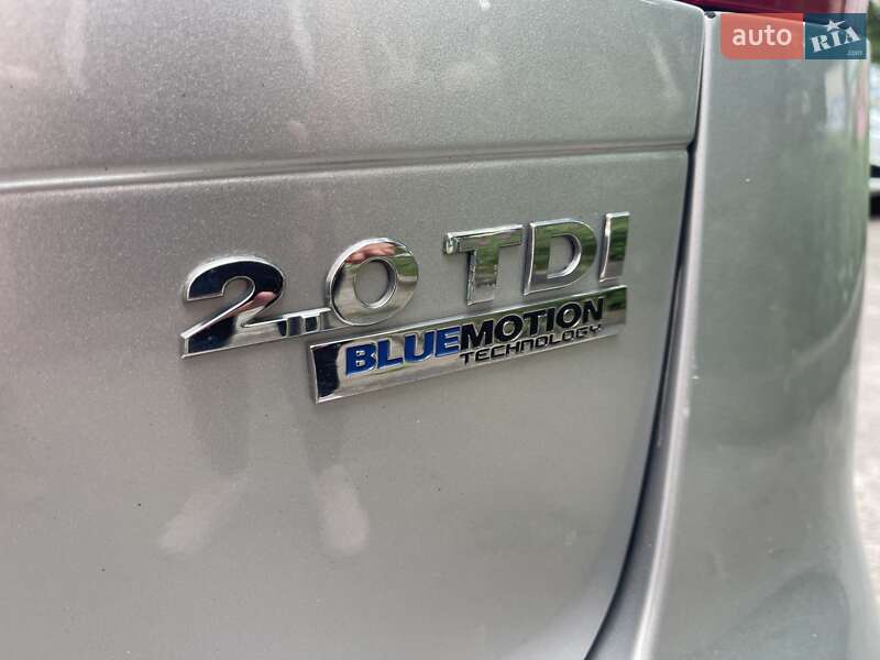 Мінівен Volkswagen Sharan 2011 в Києві