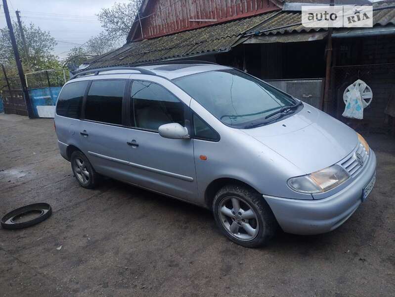 Минивэн Volkswagen Sharan 1997 в Подольске