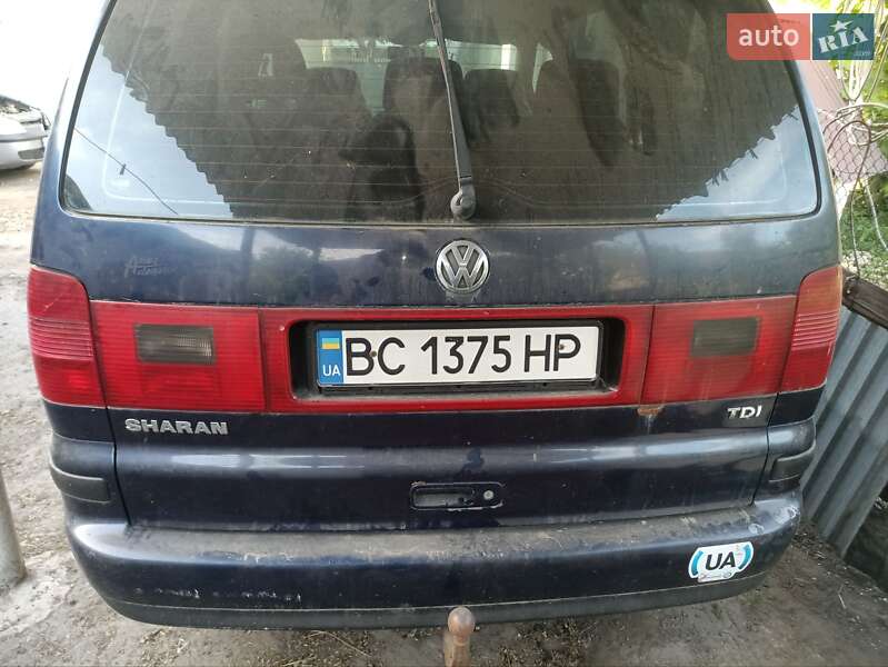 Минивэн Volkswagen Sharan 2000 в Яворове