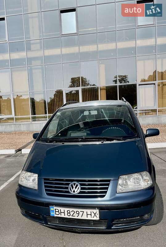 Минивэн Volkswagen Sharan 2002 в Одессе