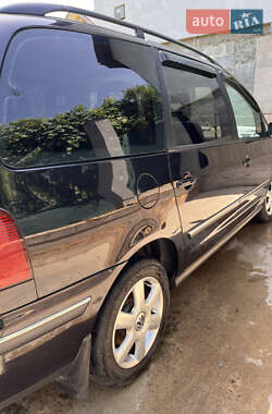 Минивэн Volkswagen Sharan 2008 в Великом Раковце
