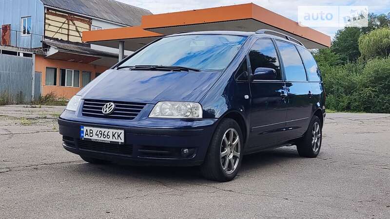 Минивэн Volkswagen Sharan 2002 в Жмеринке