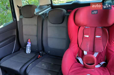 Минивэн Volkswagen Sharan 2011 в 
