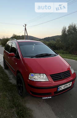 Минивэн Volkswagen Sharan 2000 в Хырове