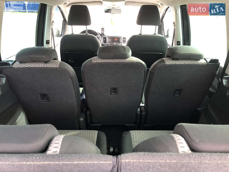 Минивэн Volkswagen Sharan 2012 в Ужгороде