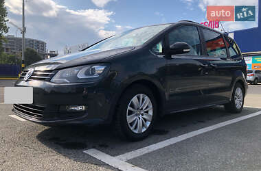 Минивэн Volkswagen Sharan 2012 в 