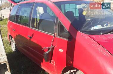 Минивэн Volkswagen Sharan 1998 в Черновцах