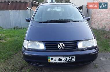 Минивэн Volkswagen Sharan 2000 в Виннице