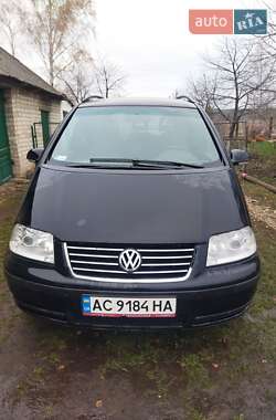 Минивэн Volkswagen Sharan 2008 в Луцке