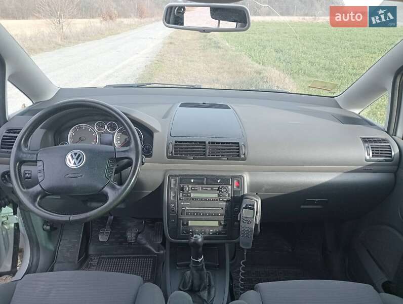 Минивэн Volkswagen Sharan 2002 в Виннице