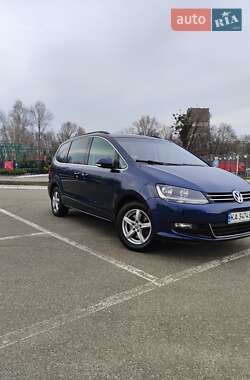 Минивэн Volkswagen Sharan 2011 в Киеве