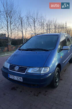 Мінівен Volkswagen Sharan 1999 в Рівному