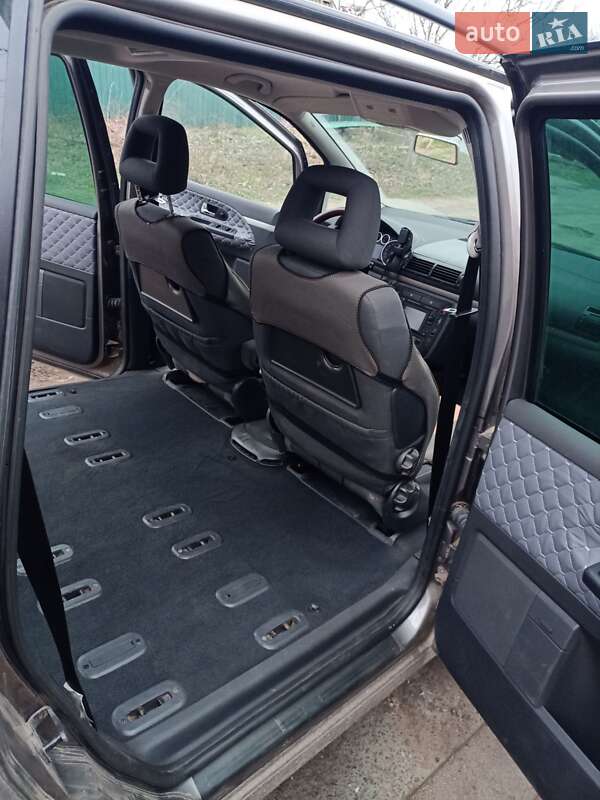 Минивэн Volkswagen Sharan 2008 в Березнеговатом