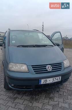 Минивэн Volkswagen Sharan 2002 в Луцке