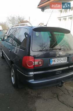 Минивэн Volkswagen Sharan 2004 в 