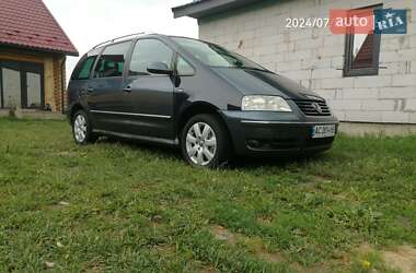 Минивэн Volkswagen Sharan 2004 в 