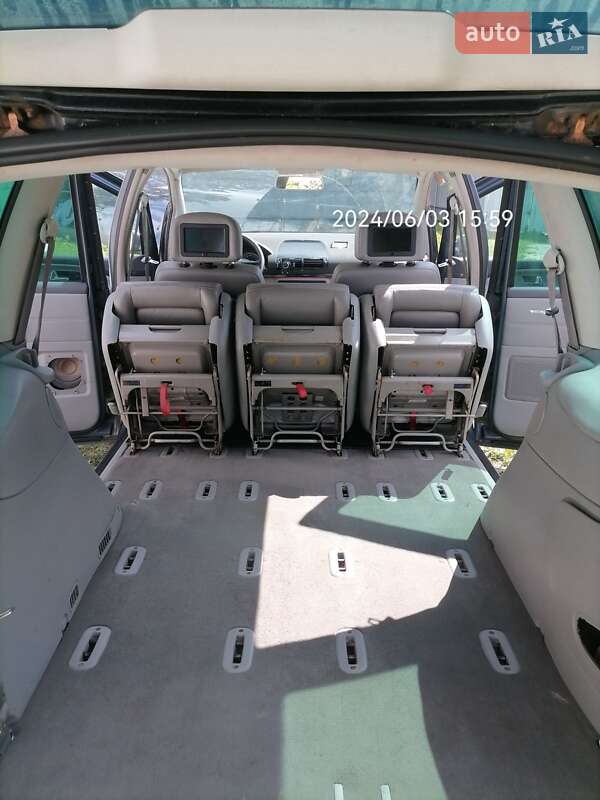 Мінівен Volkswagen Sharan 2004 в Дубні