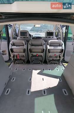 Минивэн Volkswagen Sharan 2004 в 