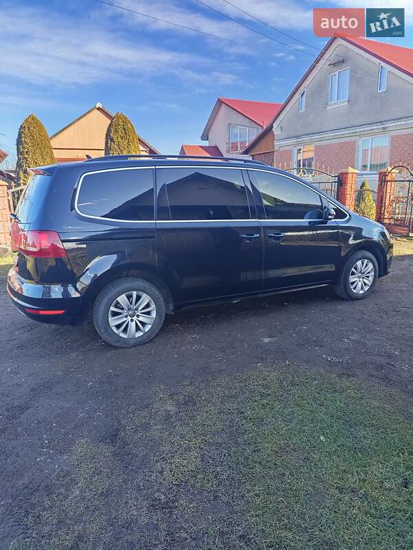 Мінівен Volkswagen Sharan 2011 в Львові
