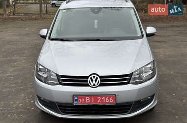 Мінівен Volkswagen Sharan 2014 в Звягелі