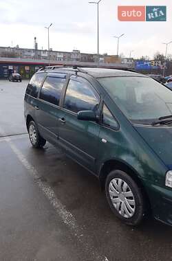 Минивэн Volkswagen Sharan 2002 в Харькове