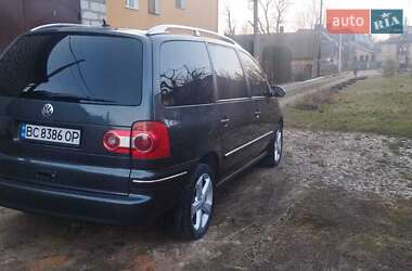 Минивэн Volkswagen Sharan 2006 в Самборе