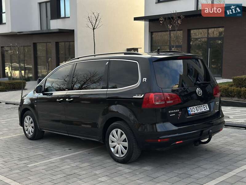Минивэн Volkswagen Sharan 2011 в Тячеве