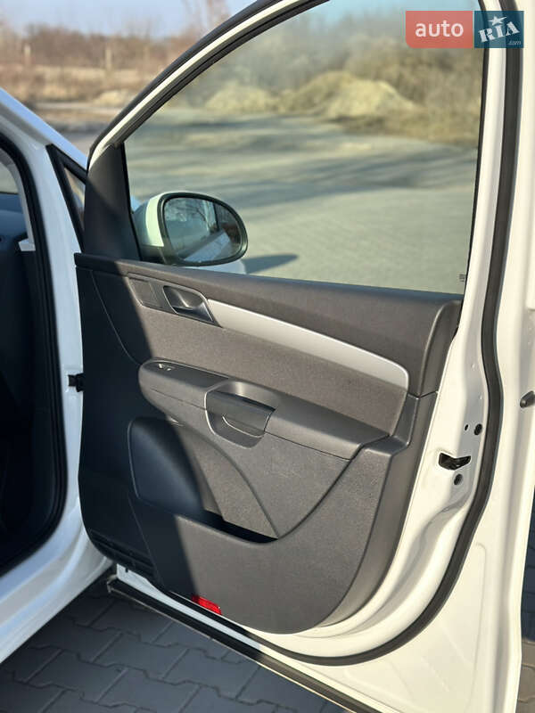 Мінівен Volkswagen Sharan 2013 в Луцьку