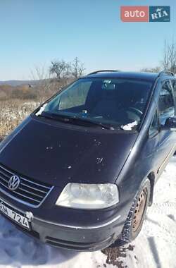 Минивэн Volkswagen Sharan 2006 в Изюме