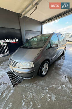 Минивэн Volkswagen Sharan 2006 в Новояворовске