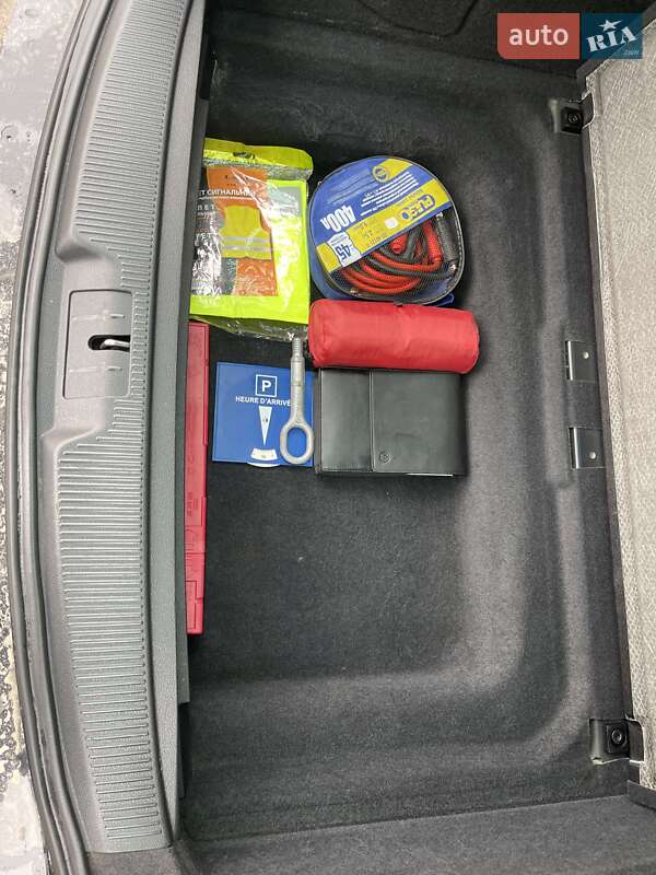 Минивэн Volkswagen Sharan 2011 в Луцке