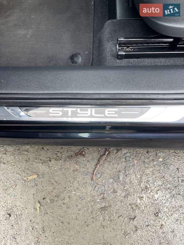 Минивэн Volkswagen Sharan 2011 в Луцке