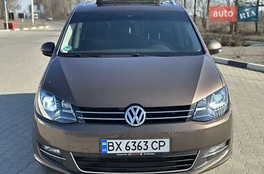 Минивэн Volkswagen Sharan 2011 в Хмельницком