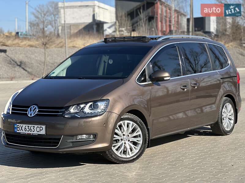 Минивэн Volkswagen Sharan 2011 в Хмельницком