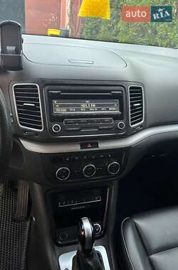 Мінівен Volkswagen Sharan 2014 в 