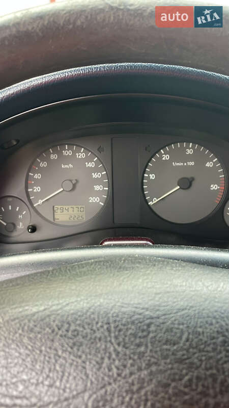 Мінівен Volkswagen Sharan 1998 в Глухові