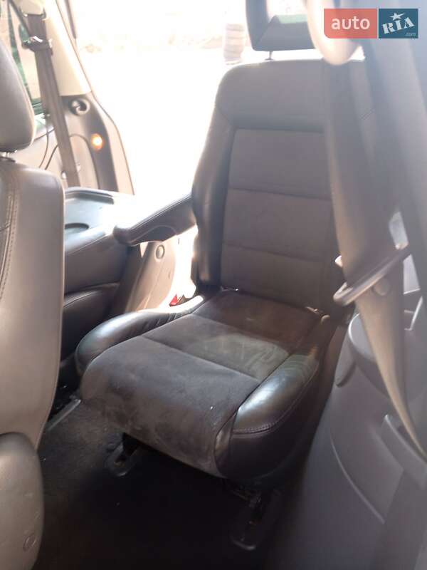 Минивэн Volkswagen Sharan 2005 в Житомире