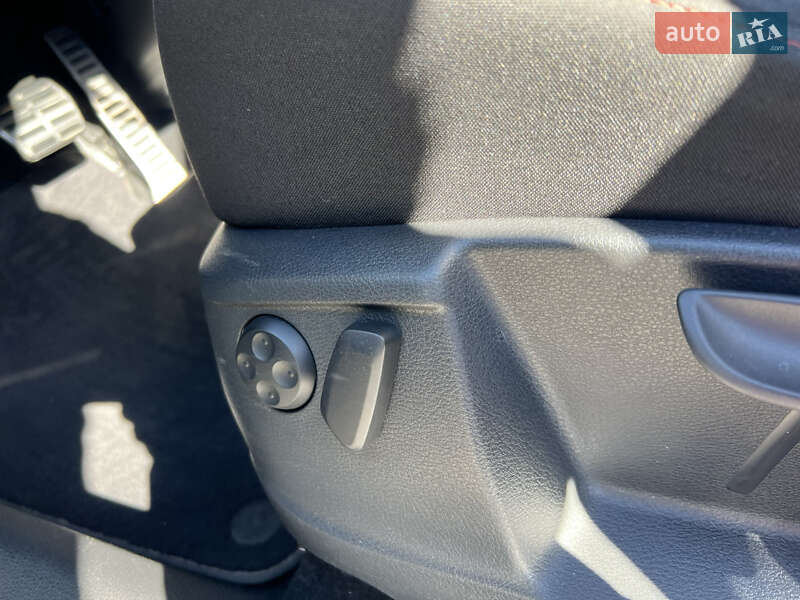 Минивэн Volkswagen Sharan 2018 в Запорожье