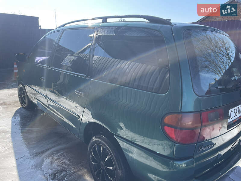 Мінівен Volkswagen Sharan 1998 в Володимирі