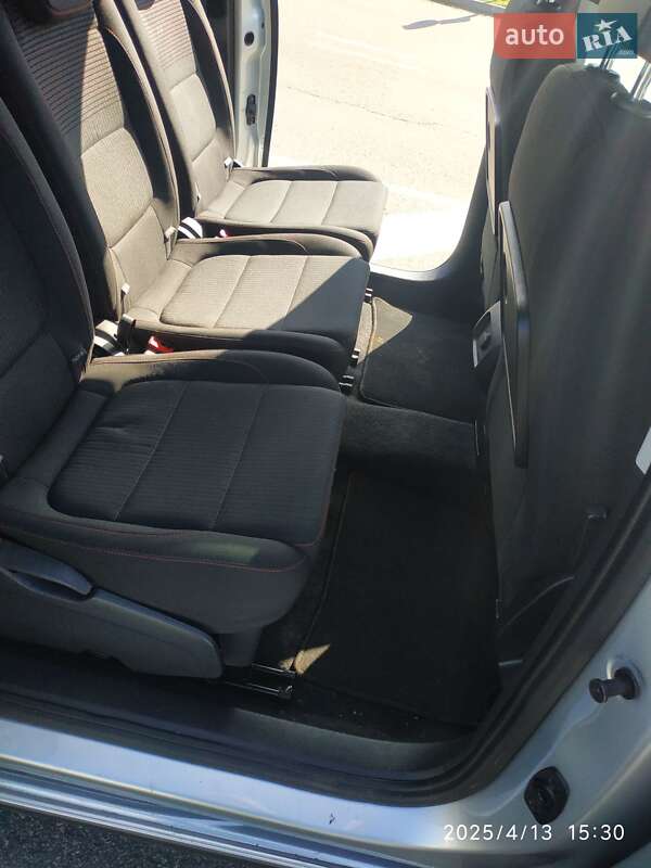 Мінівен Volkswagen Sharan 2017 в Києві