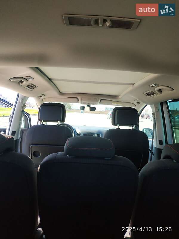 Мінівен Volkswagen Sharan 2017 в Києві